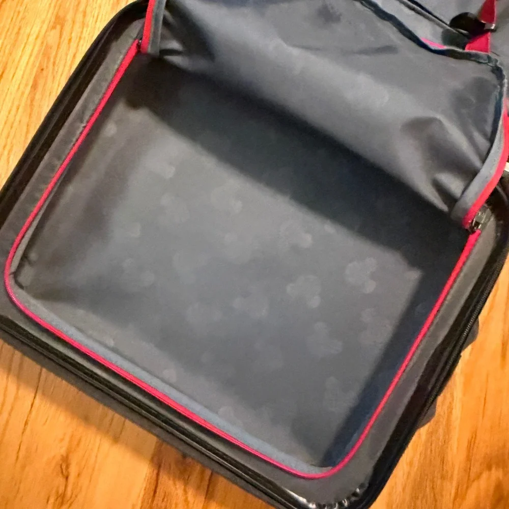 Disney American Tourister Mickey Mouse Hardside Spinner Suitcase 18in Carry On